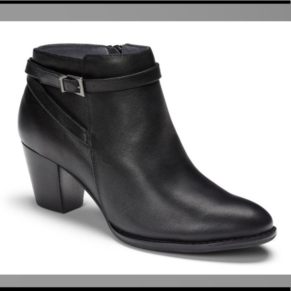 Vionic EUC Upton Black Booties with Box Size 10